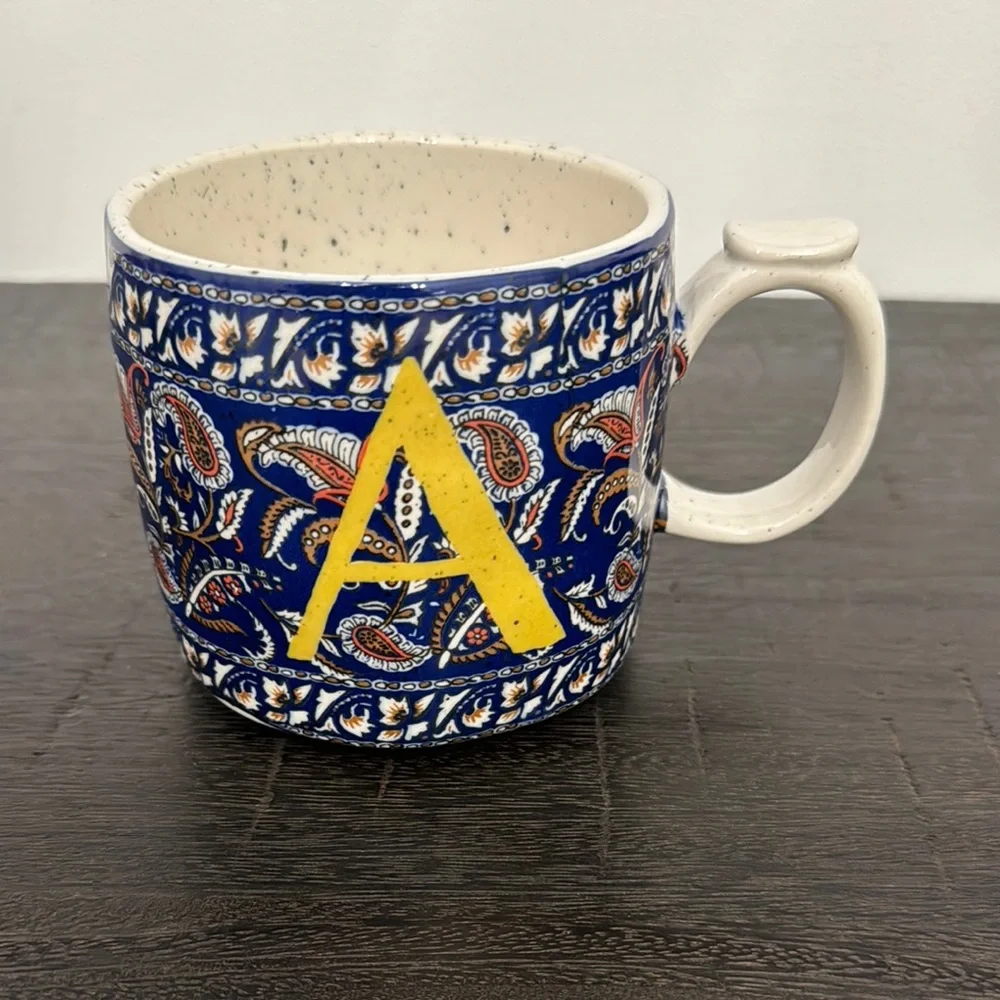 Anthropologie A Monogram Initial Floral cofre mug